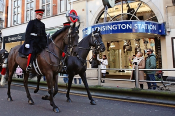 THE HOUSEHOLD CAVALRY MOUNTED REGIMENT ARRIVE AT OLYMPIA, THE LONDON INTERNATIONAL HORSE SHOW